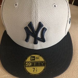 Yankees New Era 59Fifty Grey/Black Fitted Hat